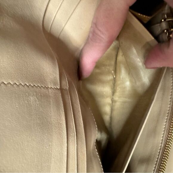 Prada Wallet - Picture 7 of 11